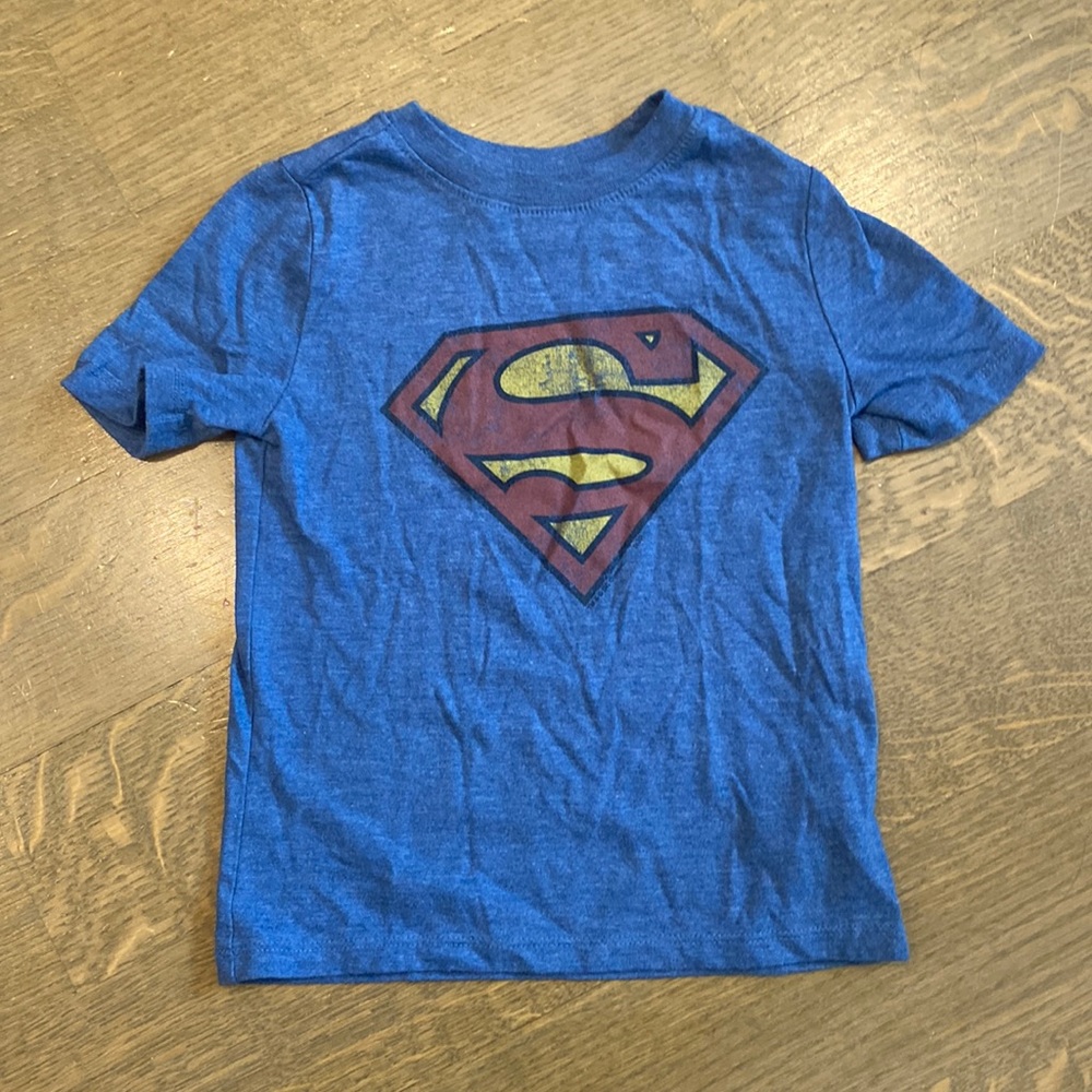 Old Navy Superman T-shirt. Barely worn, size 3T. Blue with Superman logo.